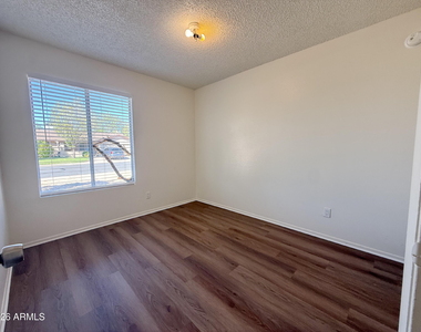 5321 W Sierra Street - Photo Thumbnail 15