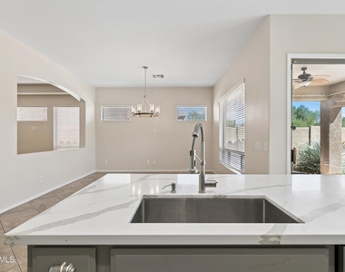 33849 N 43rd Street - Photo Thumbnail 11