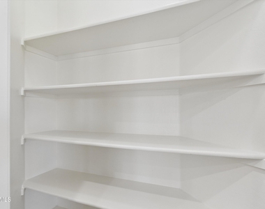 33849 N 43rd Street - Photo Thumbnail 12