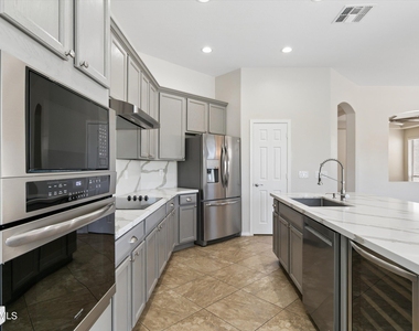 33849 N 43rd Street - Photo Thumbnail 17