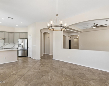 33849 N 43rd Street - Photo Thumbnail 15