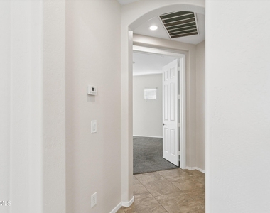33849 N 43rd Street - Photo Thumbnail 36
