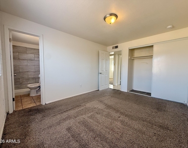 7202 W Glenrosa Avenue - Photo Thumbnail 18