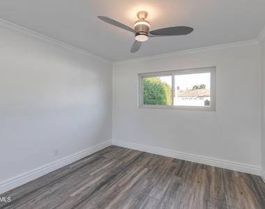 8719 E Rancho Vista Drive - Photo Thumbnail 25