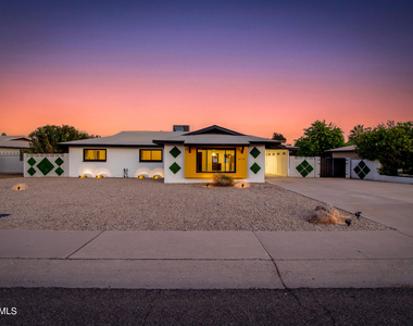 8719 E Rancho Vista Drive - Photo Thumbnail 1