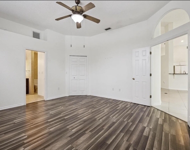 15 Juniper Drive - Photo Thumbnail 4