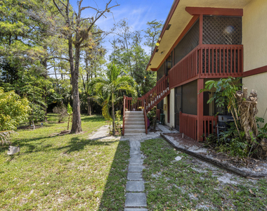 2054 Nw 43rd Terrace - Photo Thumbnail 11