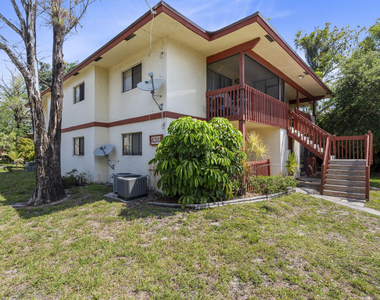 2054 Nw 43rd Terrace - Photo Thumbnail 15