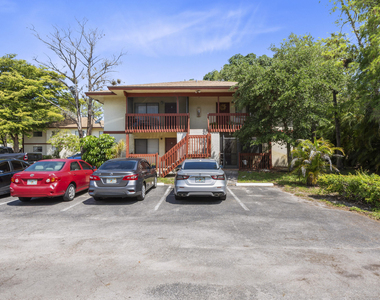 2054 Nw 43rd Terrace - Photo Thumbnail 12