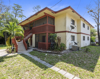 2054 Nw 43rd Terrace - Photo Thumbnail 14