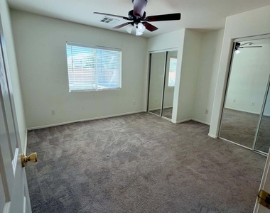 329 S 16th Street - Photo Thumbnail 5