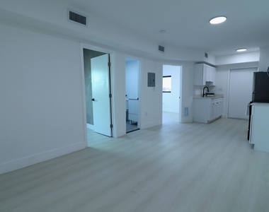 1814 Nw 2nd Court - Photo Thumbnail 2