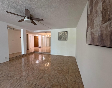 3710 Inverrary Drive - Photo Thumbnail 3
