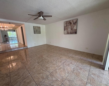 3710 Inverrary Drive - Photo Thumbnail 2
