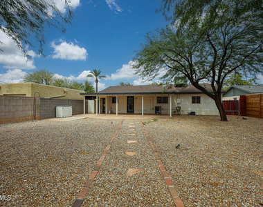 1343 E Mulberry Street - Photo Thumbnail 30