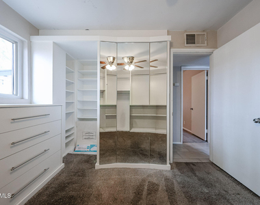 1343 E Mulberry Street - Photo Thumbnail 22