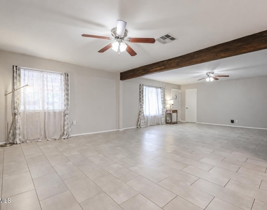 1343 E Mulberry Street - Photo Thumbnail 6