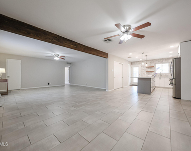 1343 E Mulberry Street - Photo Thumbnail 10
