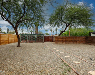 1343 E Mulberry Street - Photo Thumbnail 5