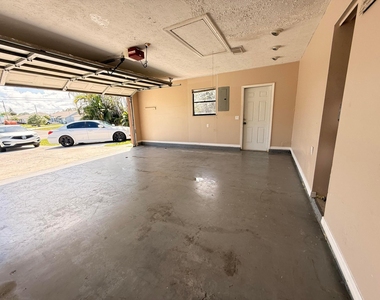 2225 Se Melaleuca Boulevard - Photo Thumbnail 21