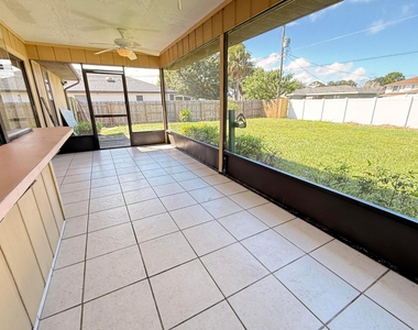 2225 Se Melaleuca Boulevard - Photo Thumbnail 15