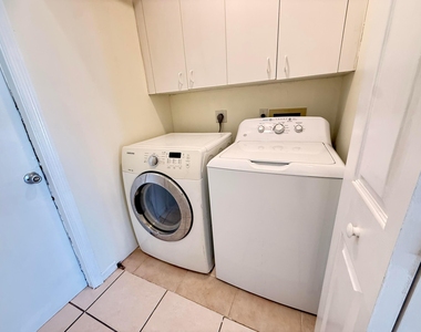 2225 Se Melaleuca Boulevard - Photo Thumbnail 10