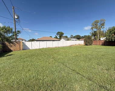 2225 Se Melaleuca Boulevard - Photo Thumbnail 18