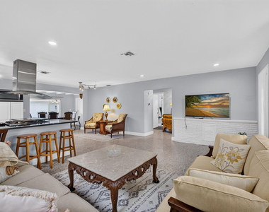 439 45th Street - Photo Thumbnail 12