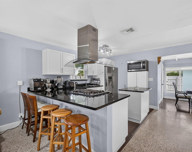 439 45th Street - Photo Thumbnail 9
