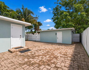 439 45th Street - Photo Thumbnail 32