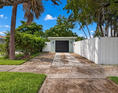 439 45th Street - Photo Thumbnail 34