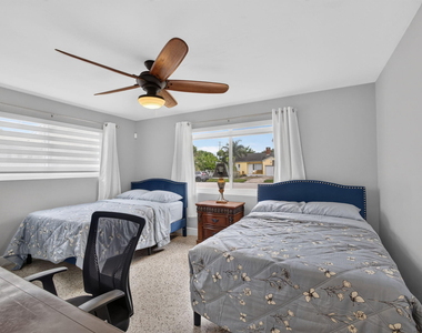 439 45th Street - Photo Thumbnail 22