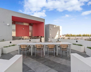 2000 Metropica Way - Photo Thumbnail 20
