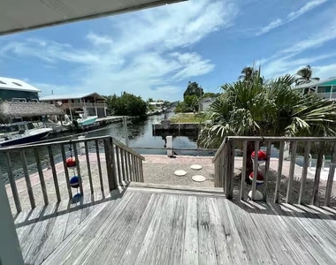 1540 Lantana Lane - Photo Thumbnail 10