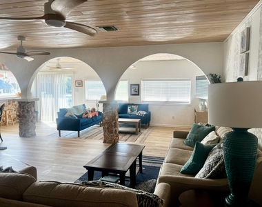 1540 Lantana Lane - Photo Thumbnail 16