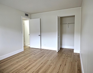 2845 Sw 22nd Avenue - Photo Thumbnail 18