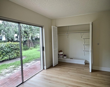 2845 Sw 22nd Avenue - Photo Thumbnail 9