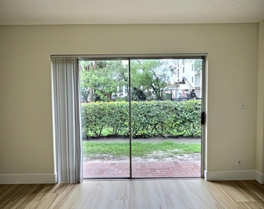 2845 Sw 22nd Avenue - Photo Thumbnail 8