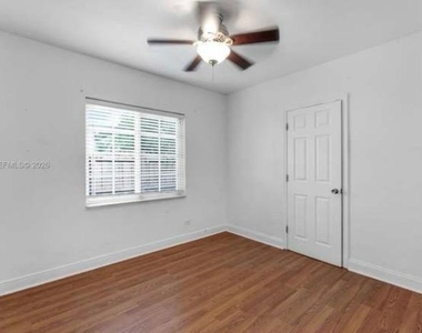 4220 Sw 13th Street - Photo Thumbnail 14