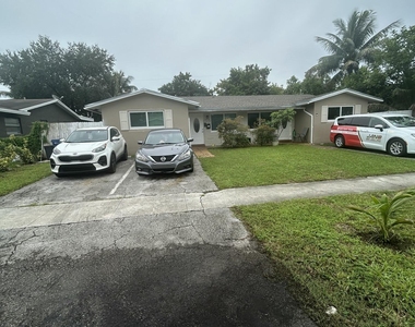 5410 Nw 16th Court - Photo Thumbnail 1