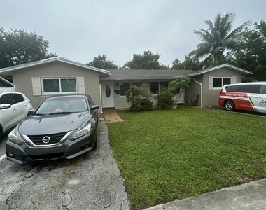 5410 Nw 16th Court - Photo Thumbnail 3