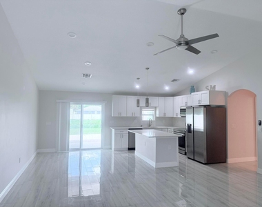 4001 Sw Mccrory Street - Photo Thumbnail 15