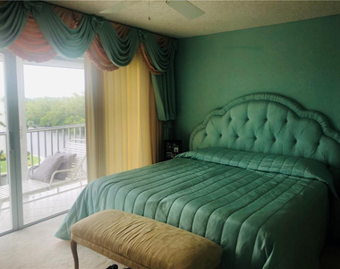 1523 E Hillsboro Boulevard - Photo Thumbnail 60