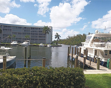 1523 E Hillsboro Boulevard - Photo Thumbnail 26