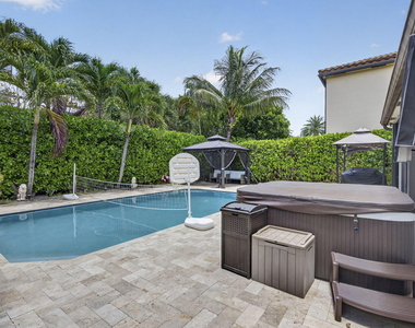 4577 Willow Run Way - Photo Thumbnail 13