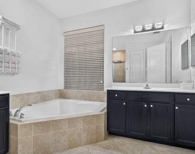 4577 Willow Run Way - Photo Thumbnail 32
