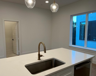 2610 Kimsey Drive - Photo Thumbnail 12
