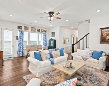2327 Jack Rabbit Way - Photo Thumbnail 3