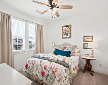 2327 Jack Rabbit Way - Photo Thumbnail 13
