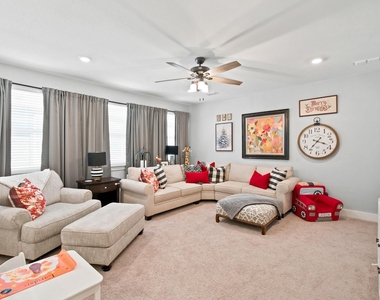 2327 Jack Rabbit Way - Photo Thumbnail 7